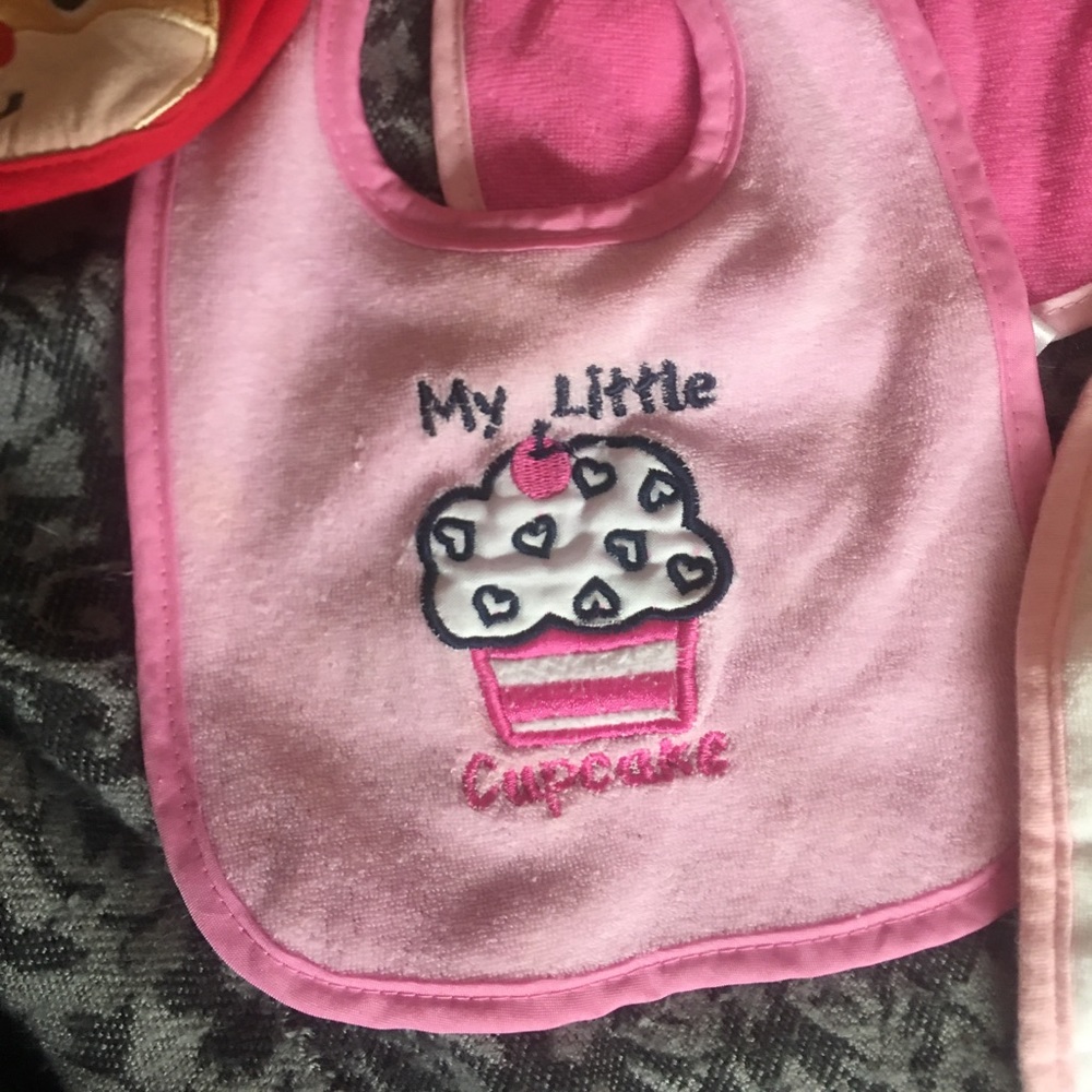 Baby bib bundle - Picture 3 of 7